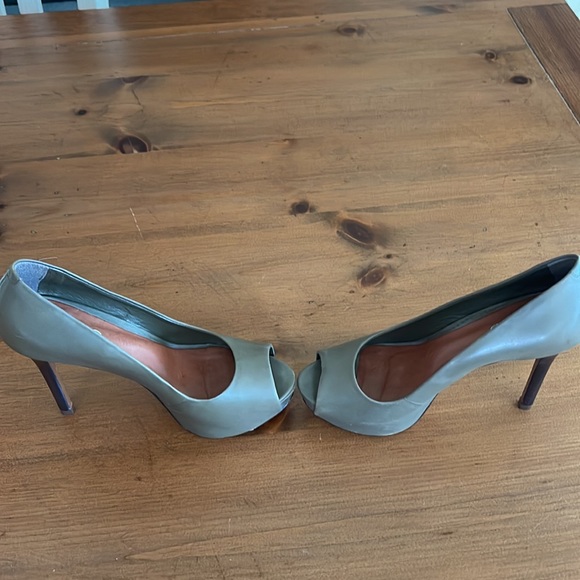 Aldo Platform Heels - Olive. EU size 38. - Picture 4 of 5